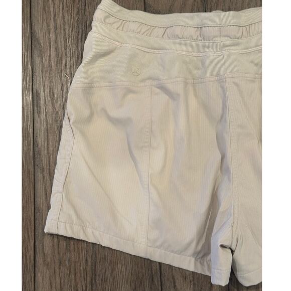 Lululemon Dance Studio High Rise Shorts 3.5" Size 6 Tan - Picture 5 of 9